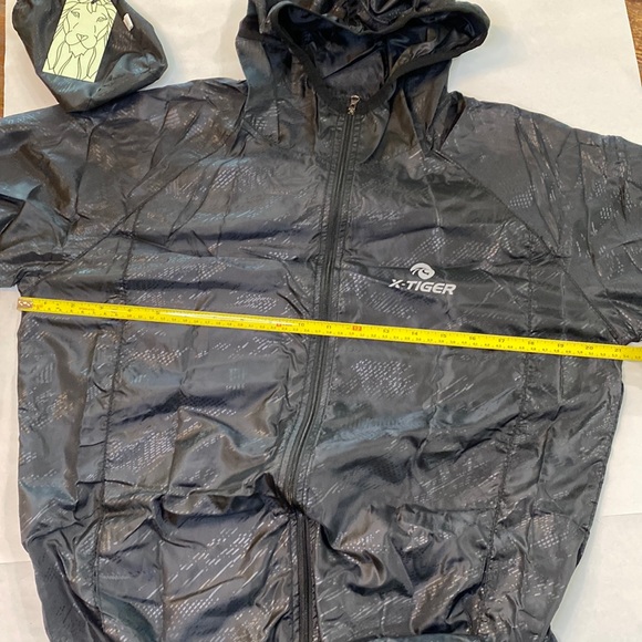 X-TIGER Windproof Jacket Super Light and portable for Sports Hiking & Cy… - Picture 5 of 11